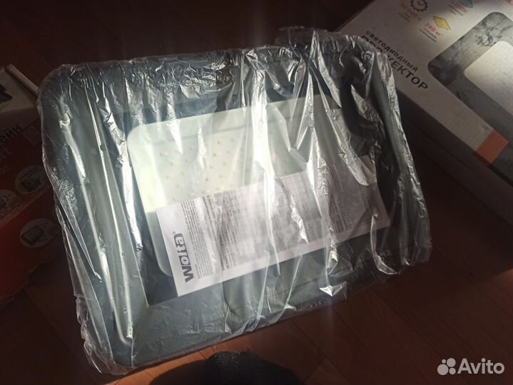 Прожектор 100 вт wola