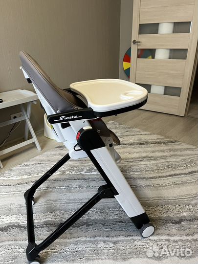 Стульчик для кормления peg perego siesta