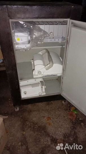 Сейф металлический