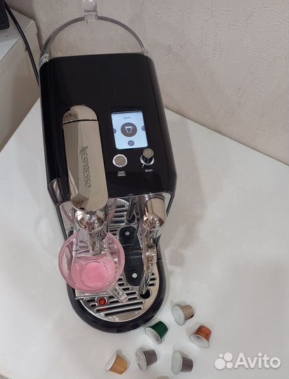 Капсульная кофемашина Bork C730BK