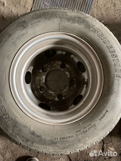 Продам резину с дисками б/у nissan diesel 1994 г