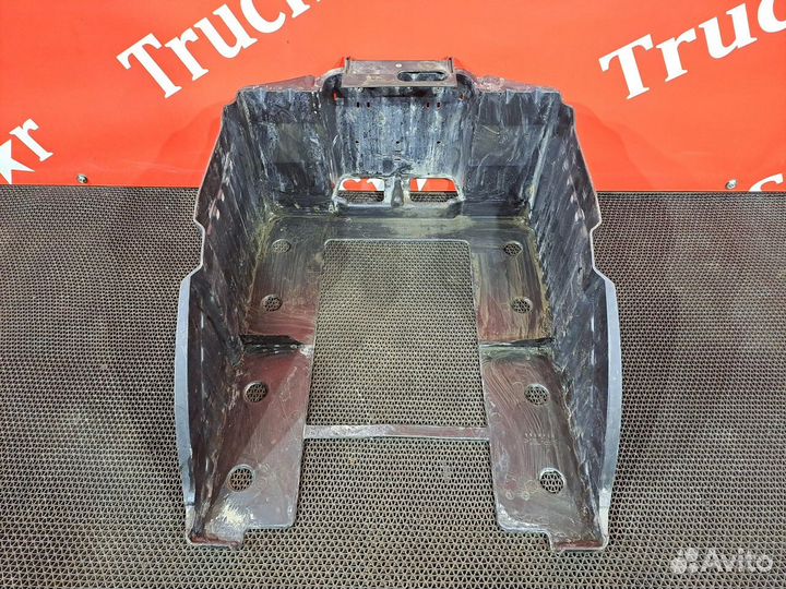 Кожух ящика акб Daf XF106