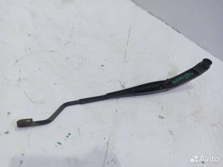 Поводок стеклоочистителя Hyundai Creta