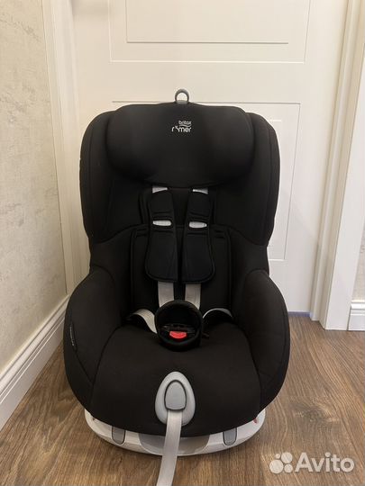 Детское автокоесло Britax Roomer Trifix 2