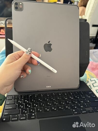 iPad pro 12.9 magic keyboard apple