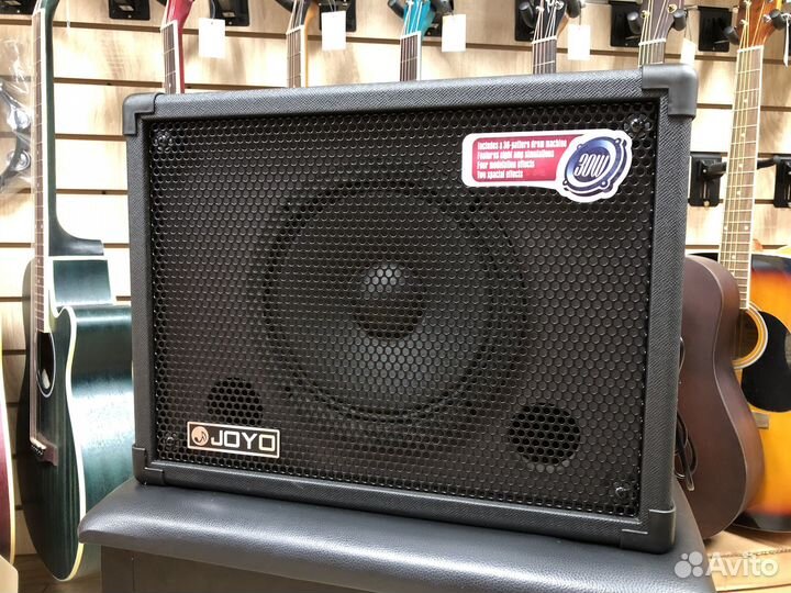Комбоусилитель гитарный c драм-машиной Joyo DC-30