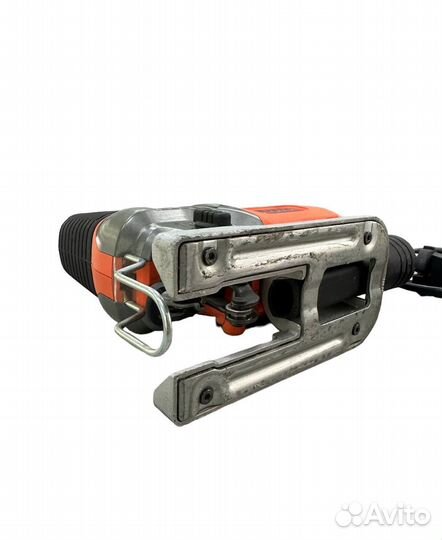 Лобзик Black+Decker BES610