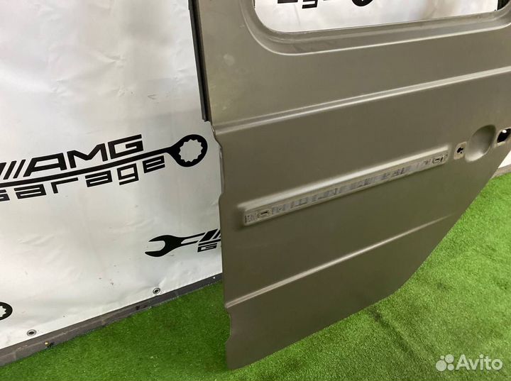 Дверь задняя левая Mercedes-Benz G-Class W464