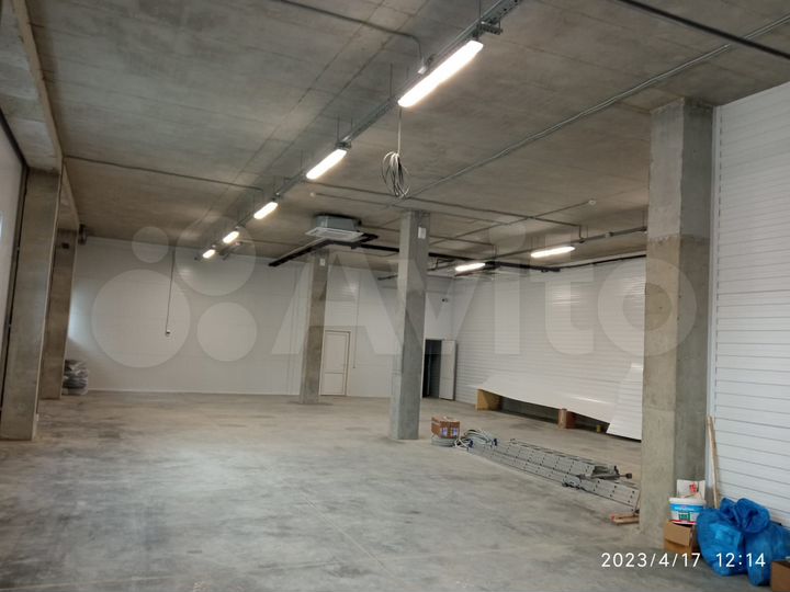 Склад с отоплением, 216 м² + офис 32 м²