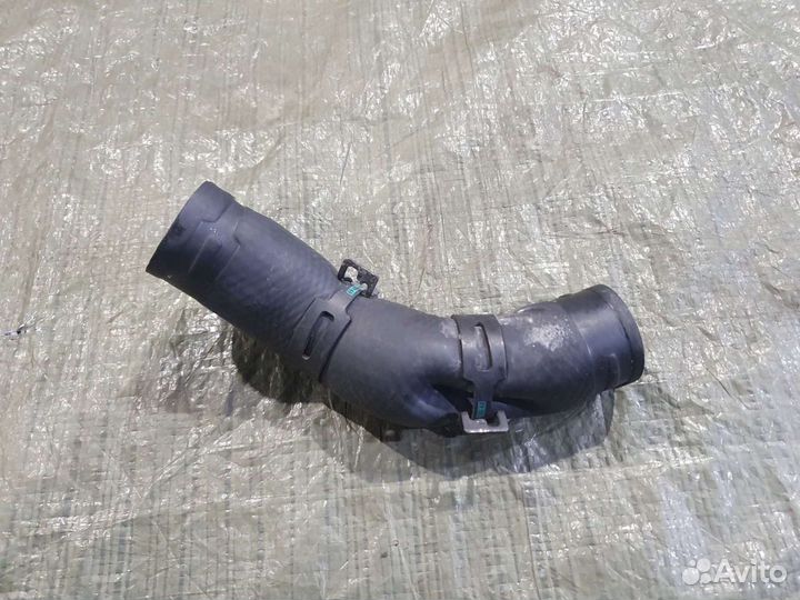 Верхний патрубок радиатора is250 is350 Lexus