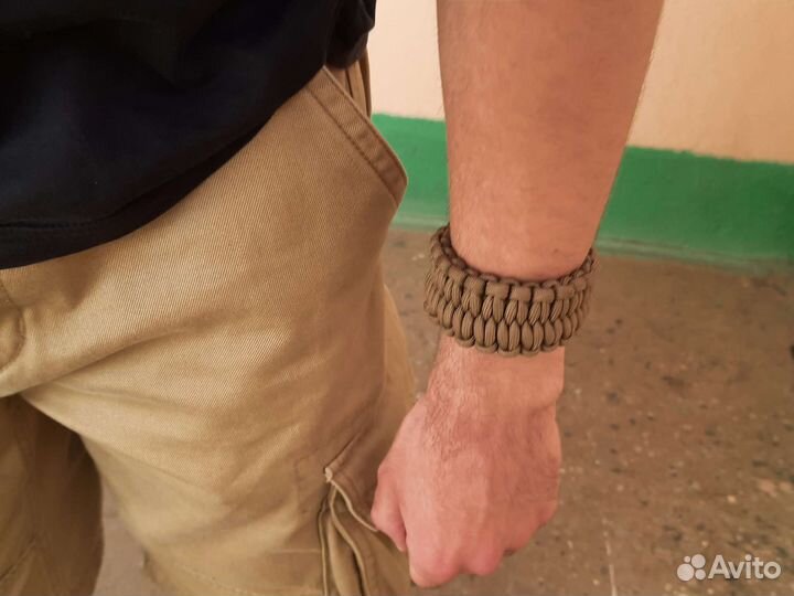 Браслет из паракорда 