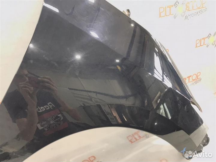 Крыло переднее правое Toyota Estima (AHR20,ACR50