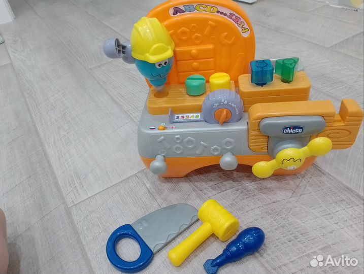 Развивающие игрушки для малышей