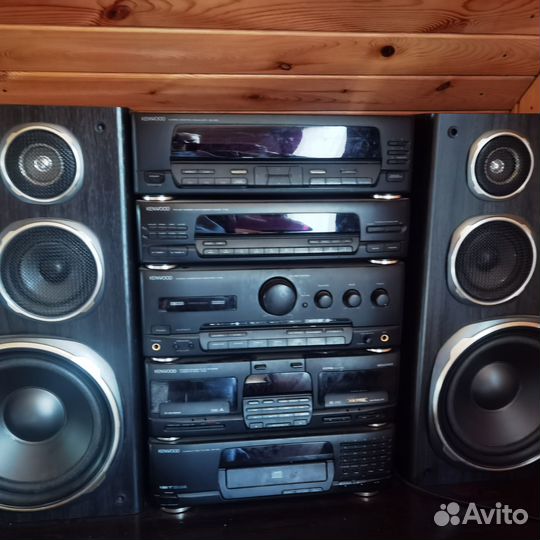 Музыкальный центр