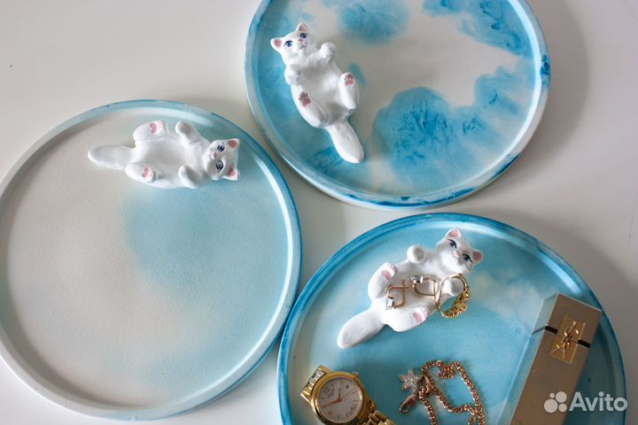 Подставка для украшений с фигуркой кот