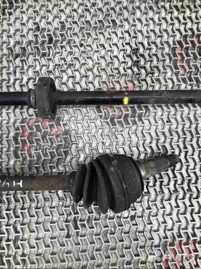 Полуось передняя правая (приводной вал, ШРУС) Honda Prelude