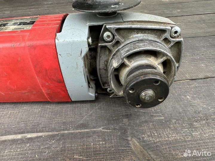 Болгарка Milwaukee AG 23-230