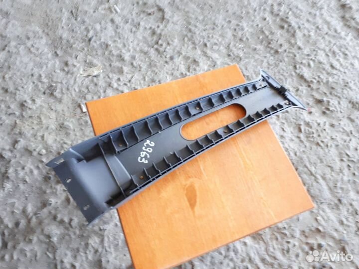 Обшивка центральной стойки левая верхняя Hyundai