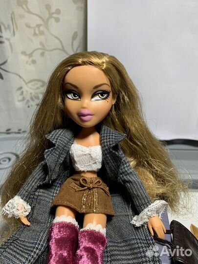 Кукла Bratz collector yasmin