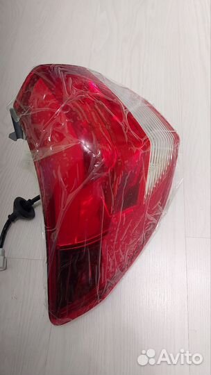 Kia rio 3 хэтчбек задняя левая фара 2015-2017