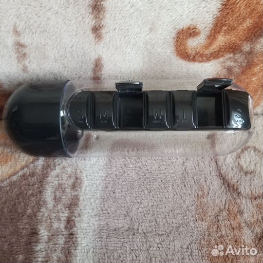 Бутылка для воды с органайзером