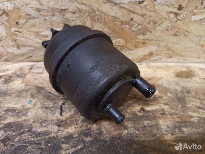 Бачок гур Opel Frontera A