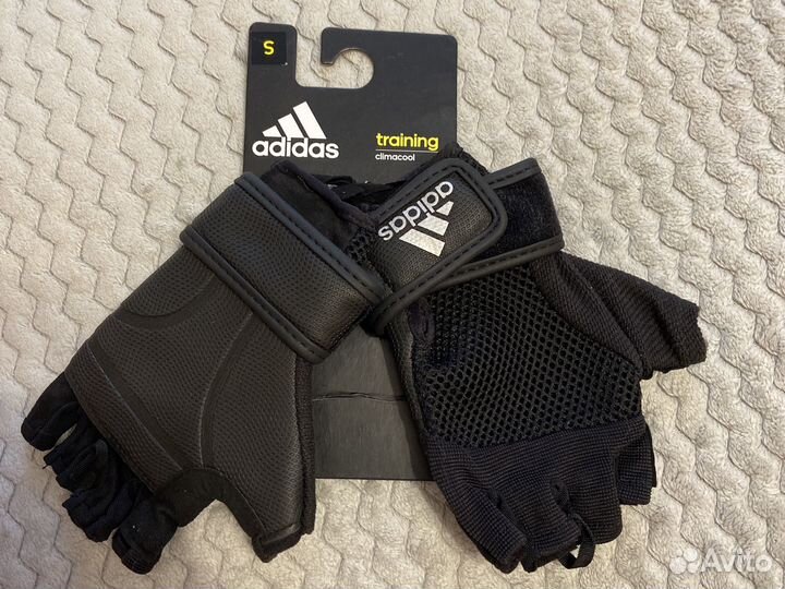 Перчатки для спорта