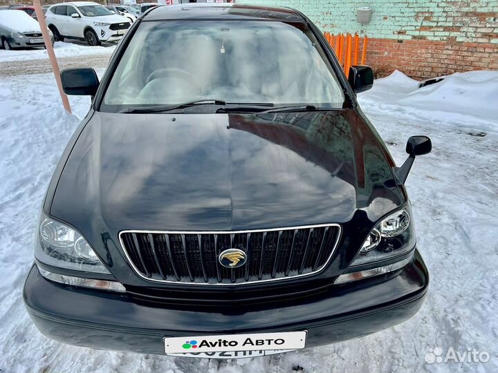 Toyota Harrier 2.2 AT, 1999, 180 000 км