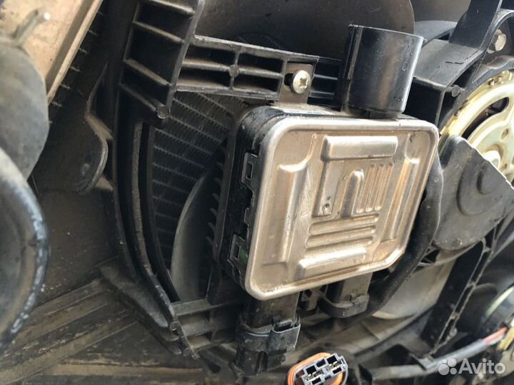 Блок вентилятора одинарный Volvo XC70 XC60 S80 S60