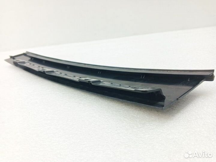 Накладка рамки двери задняя левая Audi Q5 FY 2.0