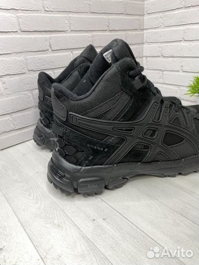 Кроссовки зимние мужские Asics