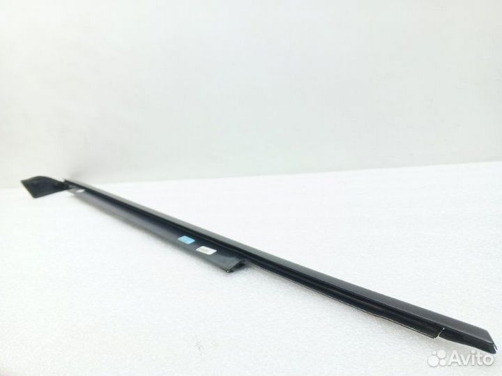 Молдинг стекла передний правый Audi A6 C7 1.8 CYG