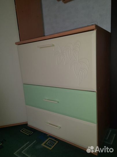 Продам детскую мебель