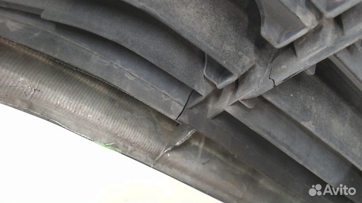 Решетка радиатора Toyota Land Cruiser (100) , 1998