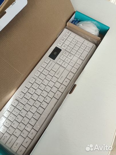 Клавиатура+ мышь. Беспроводная