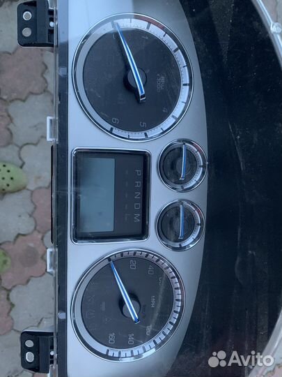 Щиток приборов cadillac escalade