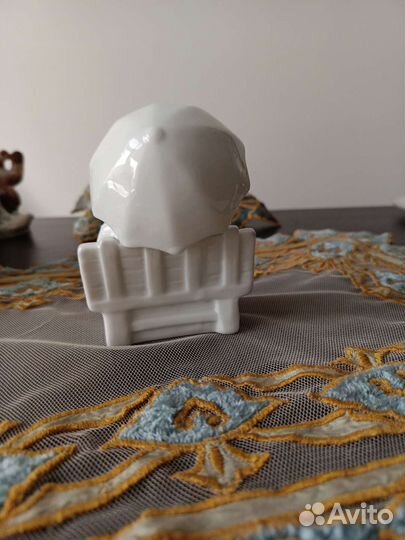 Статуэтки. Фарфор