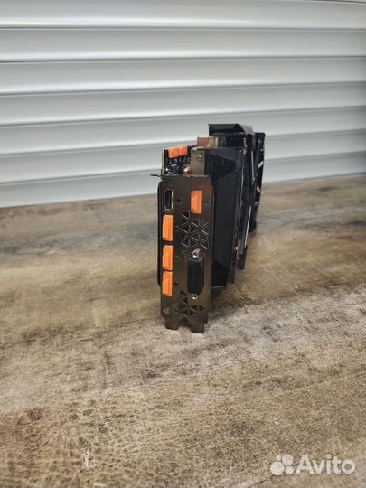 Видеокарта gtx 1080 ti 11gb Gigabyte Aorus