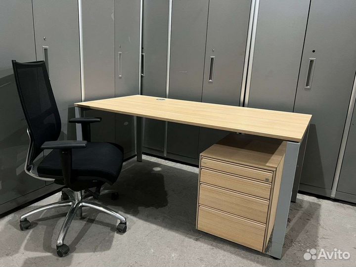 Стол Bene регулируемый по высоте 20 шт