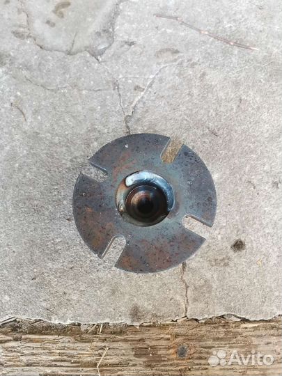 Съёмник маховика для лодочных моторов Suzuki