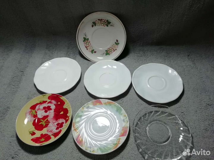 Тарелки,блюдца много