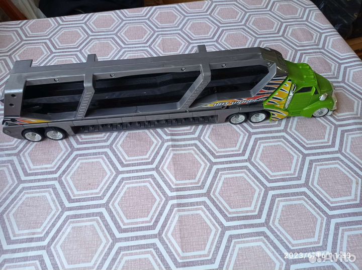 Hot wheels автовоз