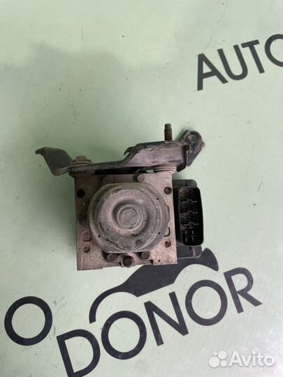 Блок насос abs абс toyota corolla 120