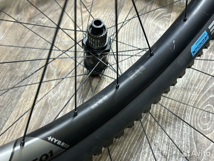 Колеса DT Swiss HXC 1501 29' Carbon