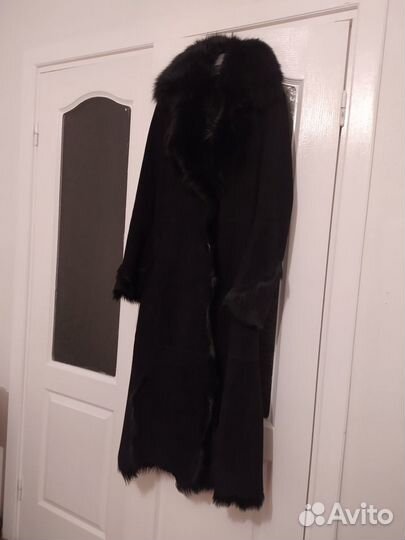 Дублёнка глубокого чёрного цвета Vito ponti