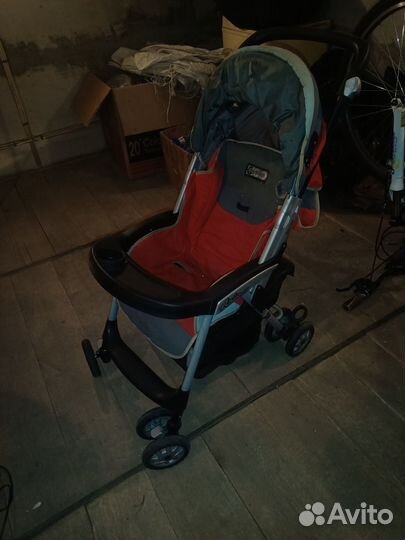 Прогулочная коляска