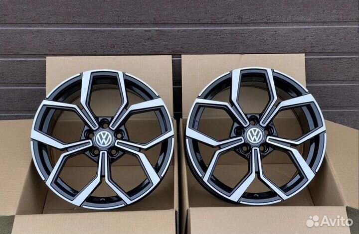 Новые диск R17 5x100 Polo, Rapid