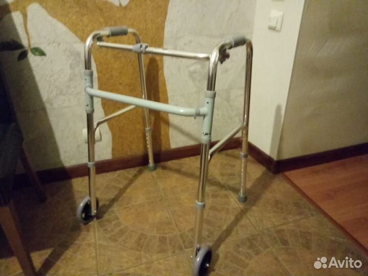 Ходунки роллаторы для взрослых на колесах