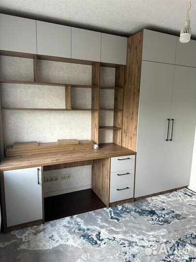 Стол компьютерный. Стол письменный