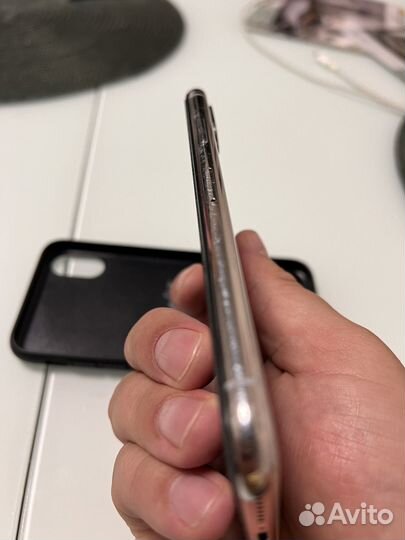 iPhone Xs, 64 ГБ